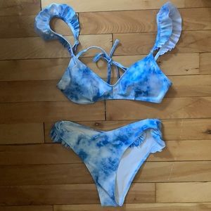 Ruffled tie dye bathing suit from h & m 💗